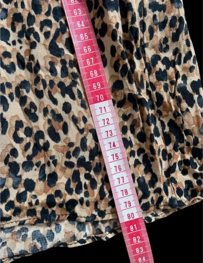 Robe fluide évasée élégante à motifs décolleté oversize Zara - photo numéro 8