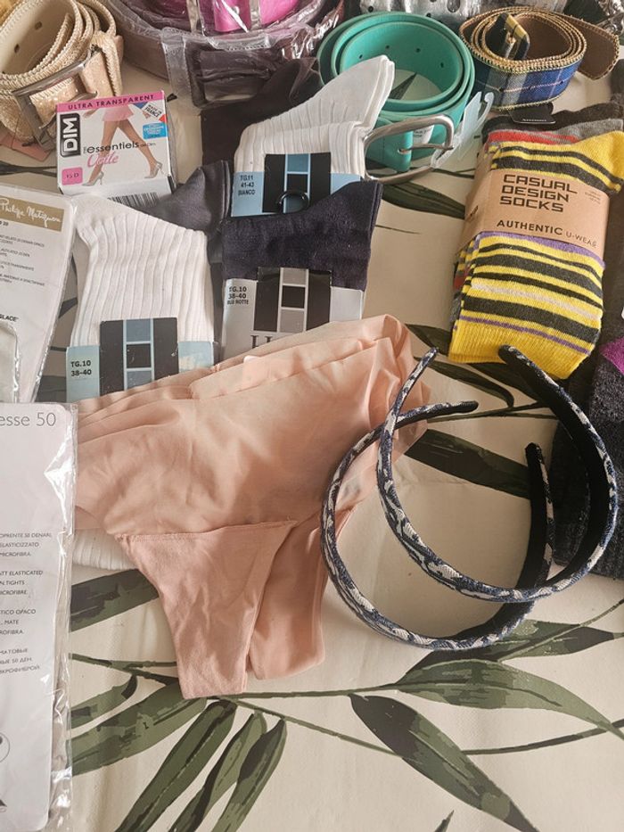 Lot revendeur N°1 - ceintures et chaussettes - photo numéro 6