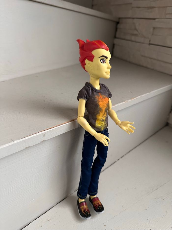 Poupée Monster high - photo numéro 2