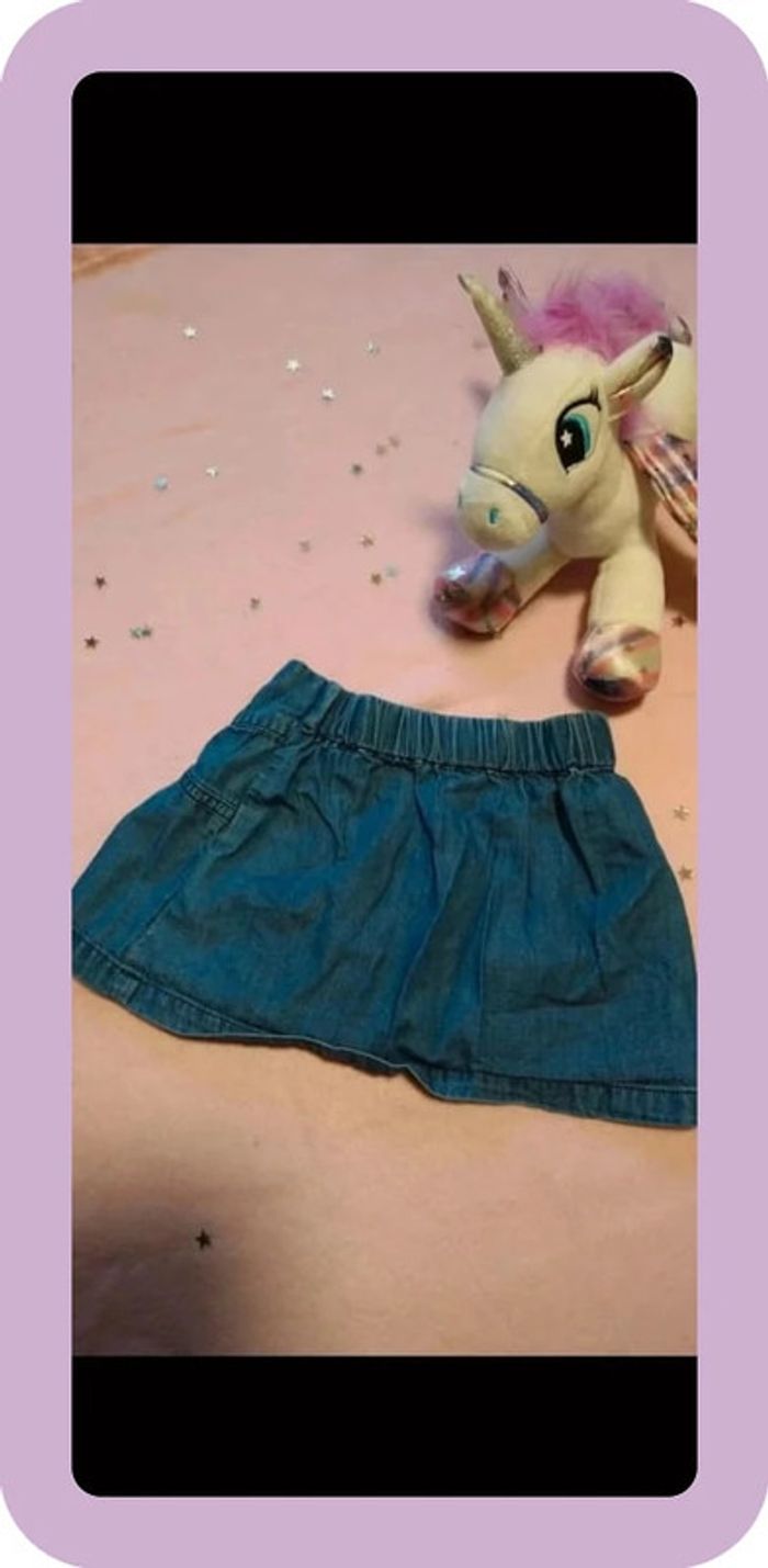 Jupe courte tissu peu épais marque terre de marins taille 2 ans en très bon état. - photo numéro 2