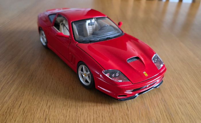 ferrari 550  maranello 1996