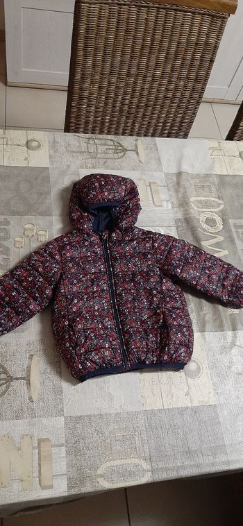 Doudoune légère fleurie