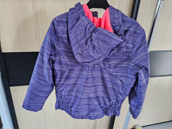 Veste Quechua taille 8 ans - photo numéro 2