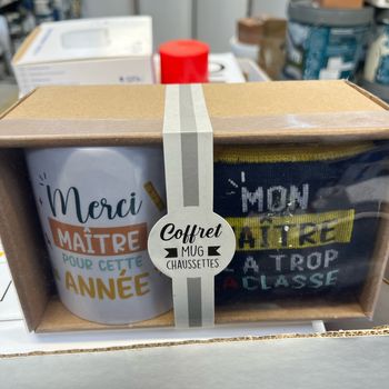 Tasse et chaussettes merci maître