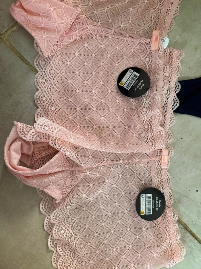 Lot de deux Shorty rose et un string bleu foncé taille 40 - photo numéro 3