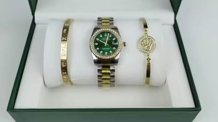 Très jolie ensemble montre bracelet, vendu par ensemble - photo numéro 3