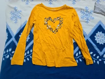 T-shirt manche longue de la marque in extenso taille 8 ans Très bon état Motif cœur en sequin Couleu