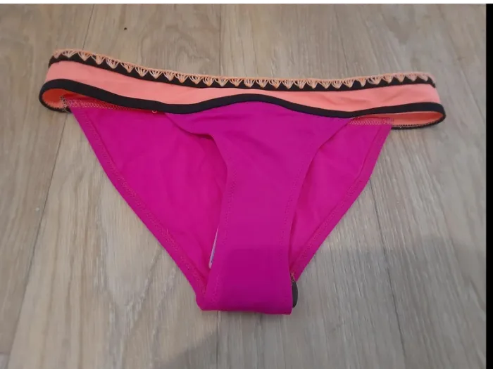 bas de maillot de bains taille 34