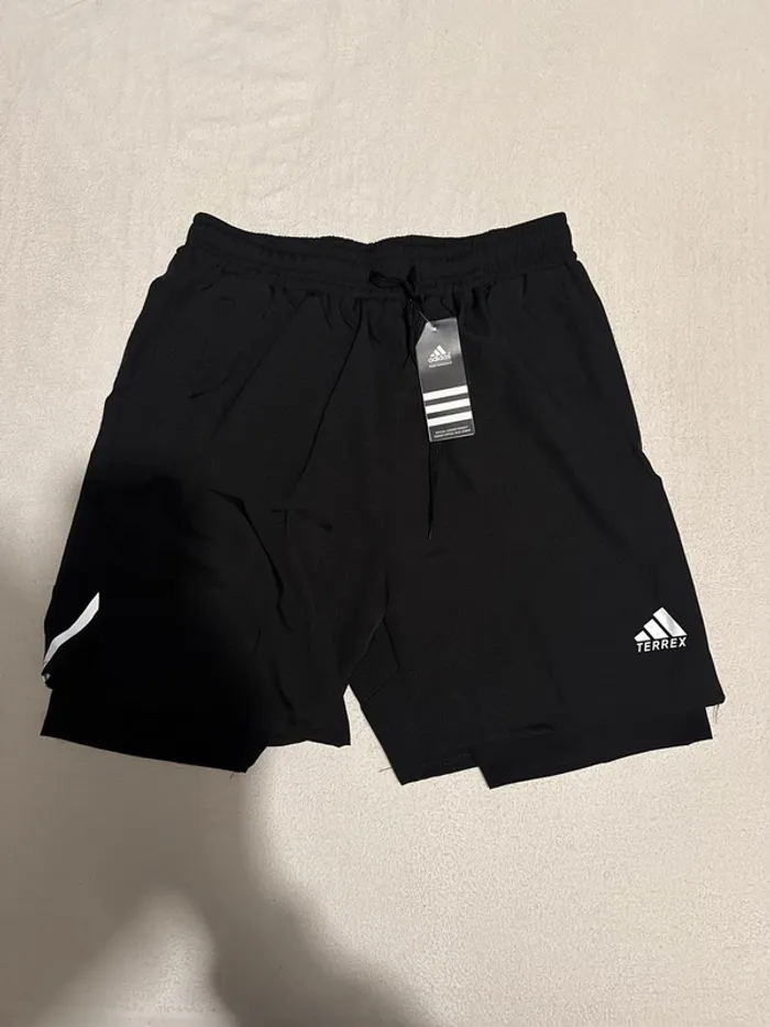 Short own the run spray dye 2-in-1 taille XL