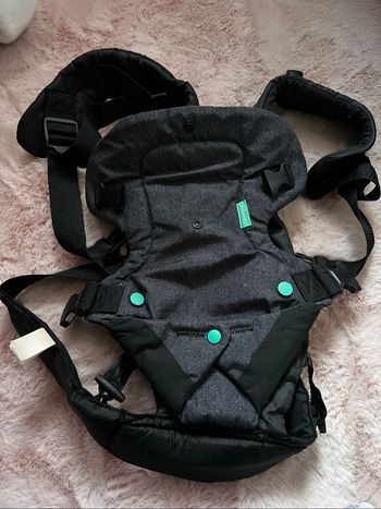 Porte-bébé