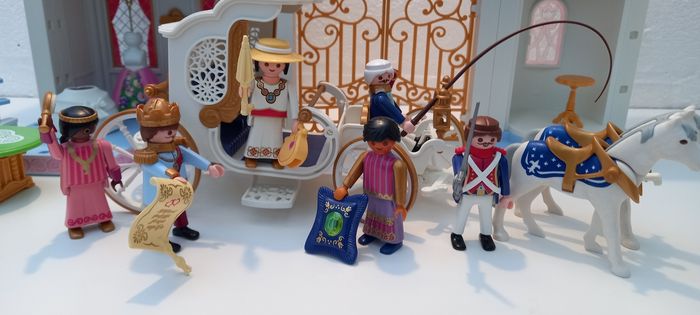 Château et carosse playmobil