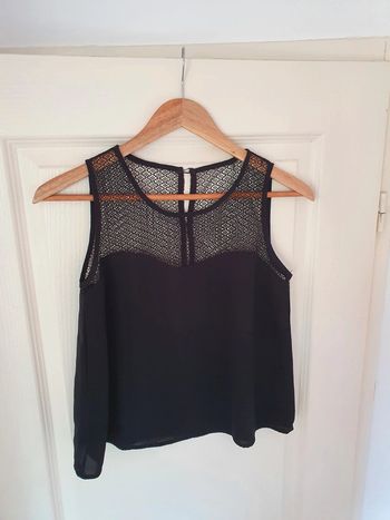 Blouse sans manche noire dentelle