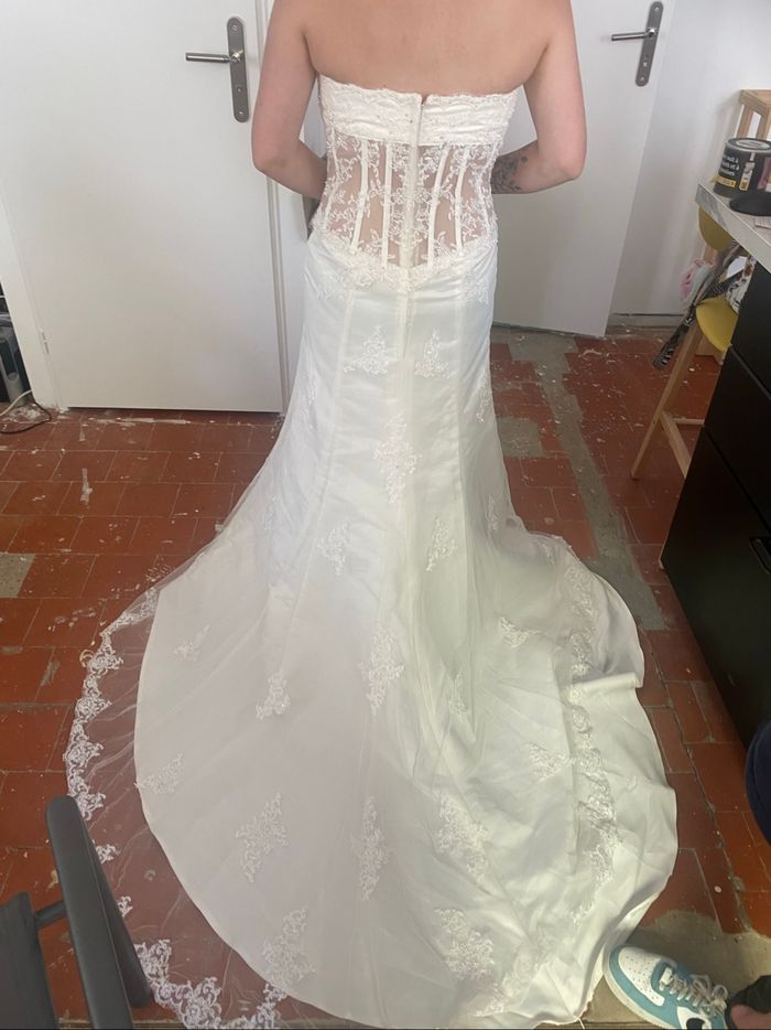 jolie robe de mariée - photo numéro 3