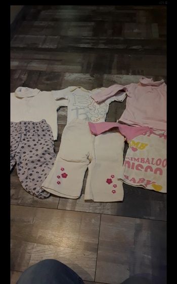 Lots de 6 vêtements en 12mois