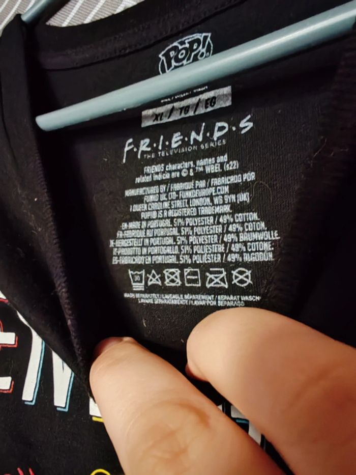 T-shirt friends - Funko pop - photo numéro 3