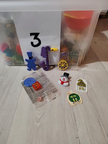 Figurine McDonald's divers