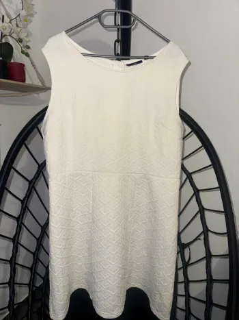 Robe blanche sans manches femme – Grande taille XXL, élégance et confort