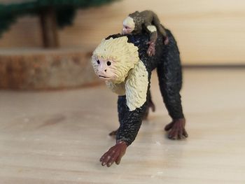 PAPO Singe Capucin et son bébé Figurine Animal de la savane