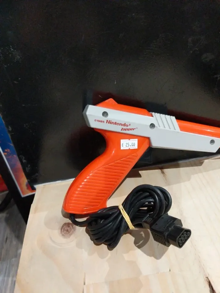 Nintendo Zapper - Nintendo Entertainment System - photo numéro 2