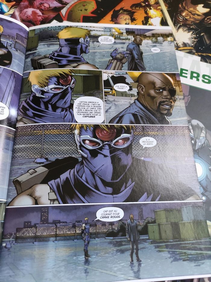 Lot 12 comics Avengers - photo numéro 6