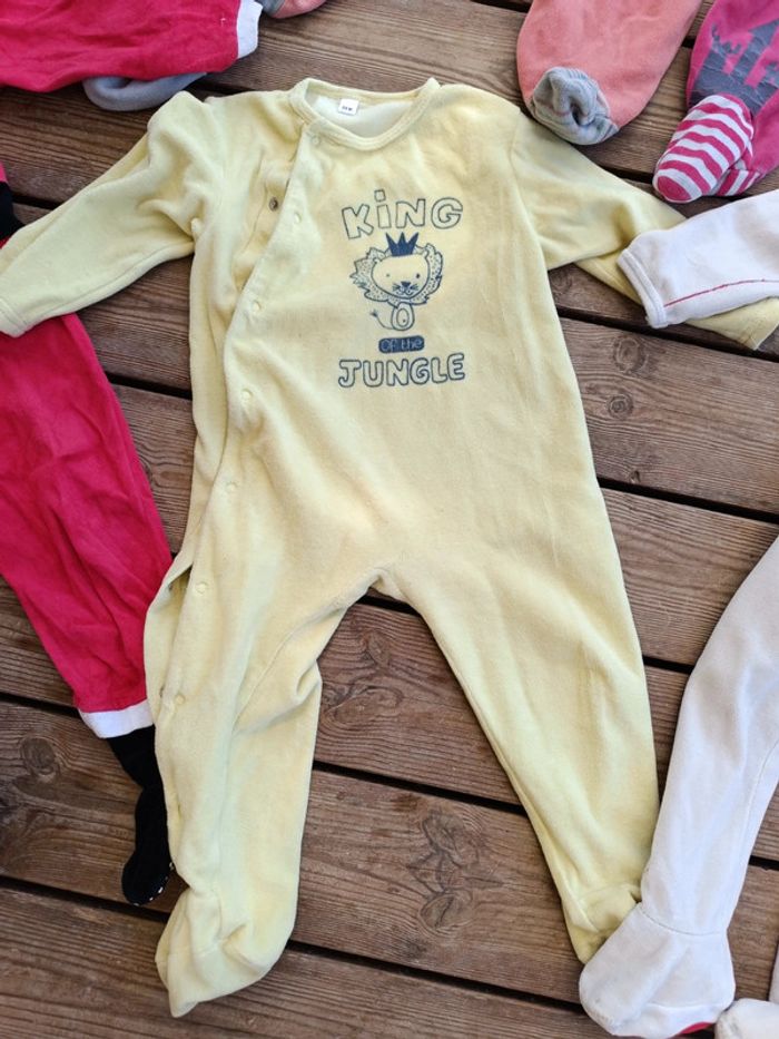 Lot 8 pyjamas 23 mois - photo numéro 9