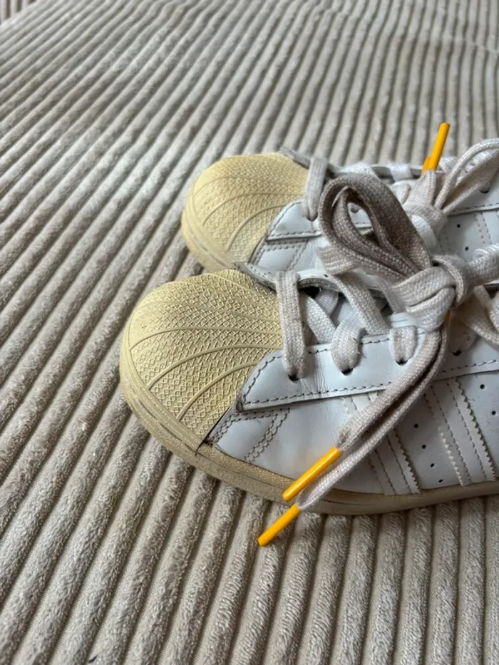 Superstar taille 37 1/3 - photo numéro 2