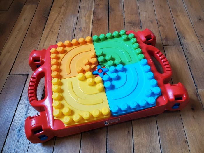 Table et mega bloks - photo numéro 4