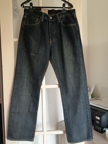 Très beau pantalon jeans Levis
