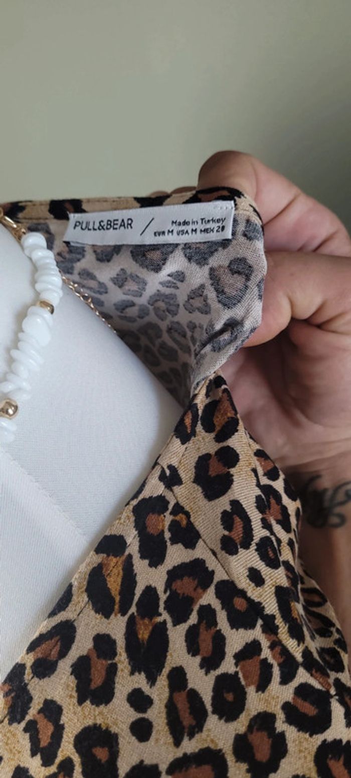 Jolie robe Léopard Pull and Bear Taille M Parfait état - photo numéro 5