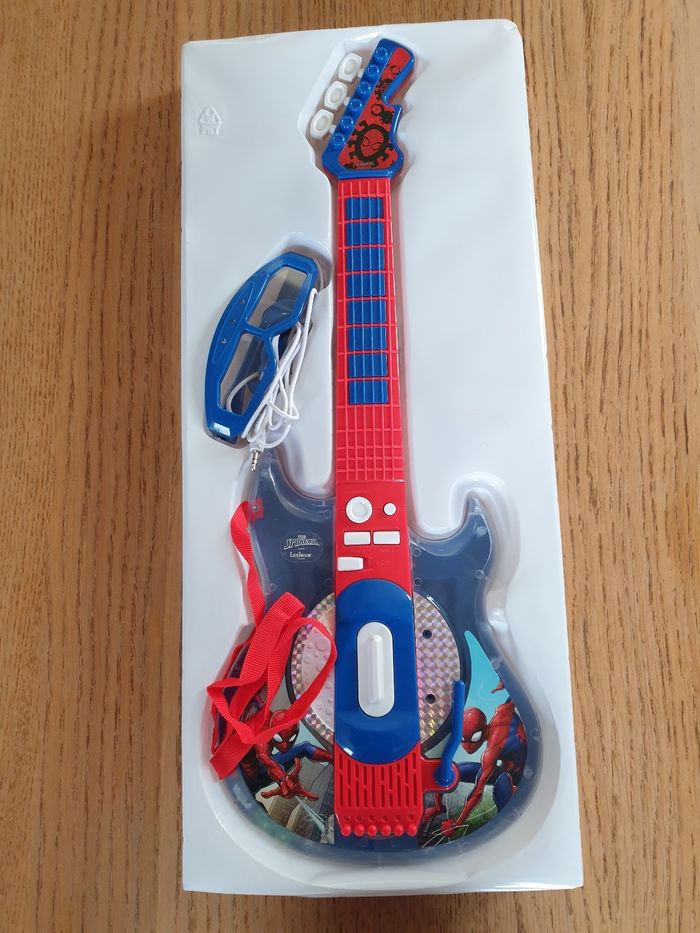 Guitare spiderman - photo numéro 5