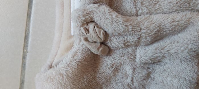 Gilet sans manche 6 mois - photo numéro 4