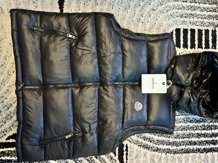 Doudoune Moncler sans manche - photo numéro 6