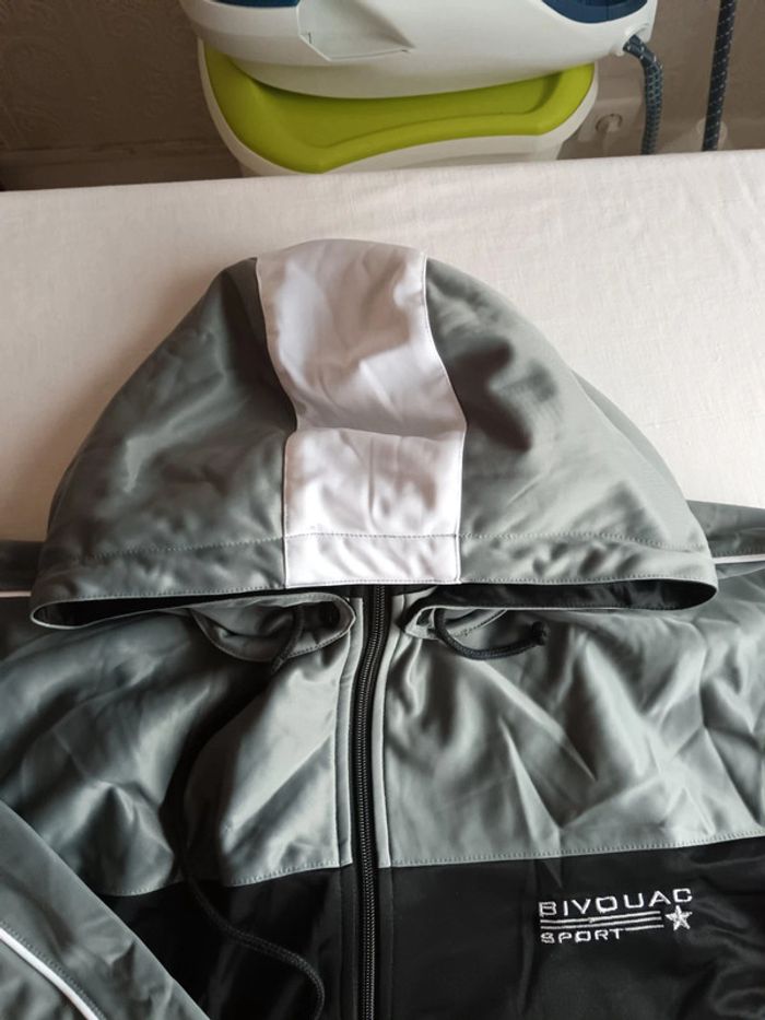 Veste zippée à capuche Bivouac Sport taille L - photo numéro 3