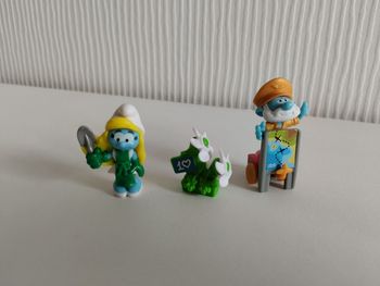Lot de 2 figurines Schtroumpfs Kinder