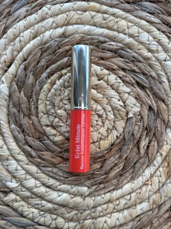 Baume à lèvres éclat minute Clarins num 04 Orange