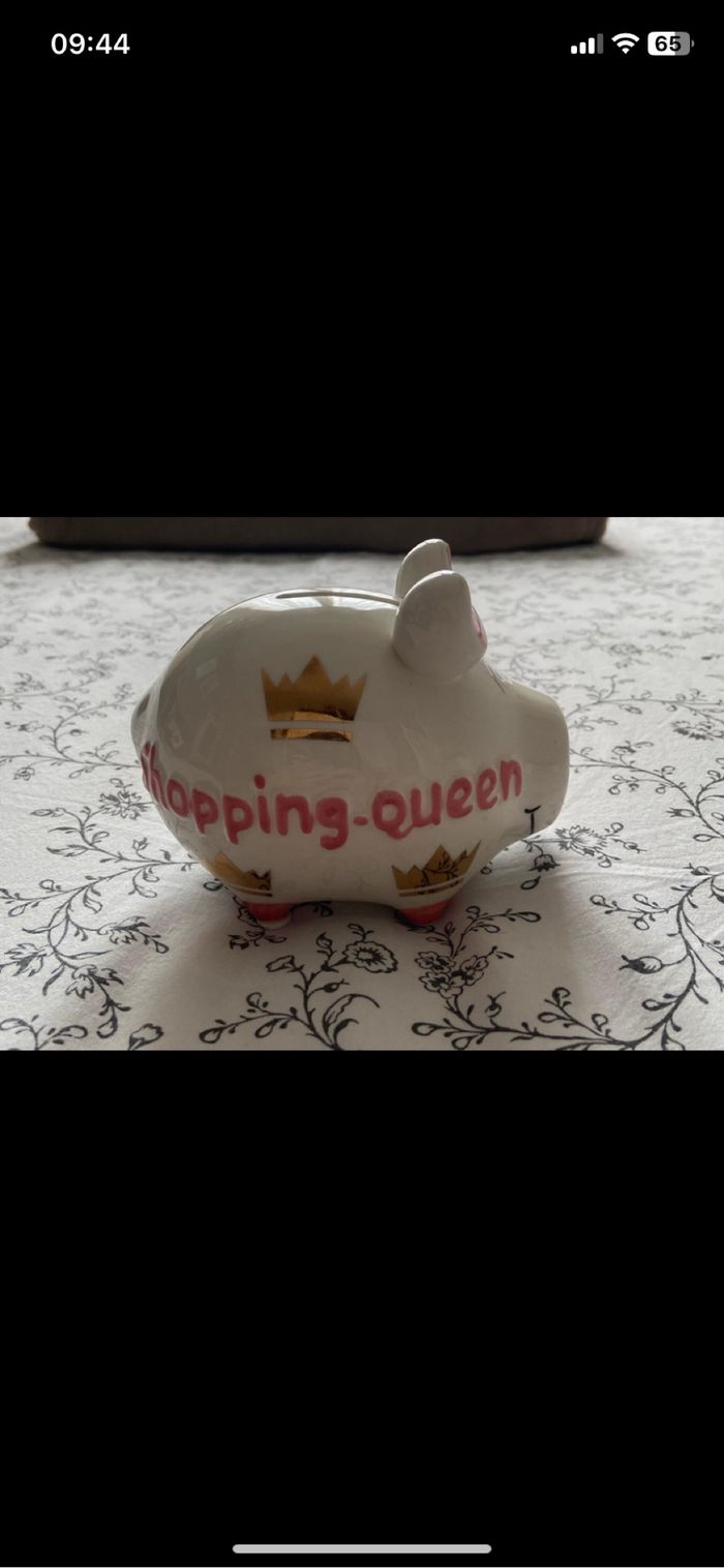 Tirelire cochon rose shopping queen