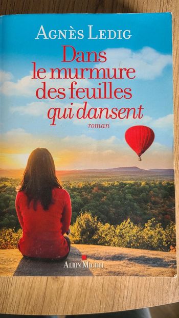 Dans le murmure des feuilles qui dansent