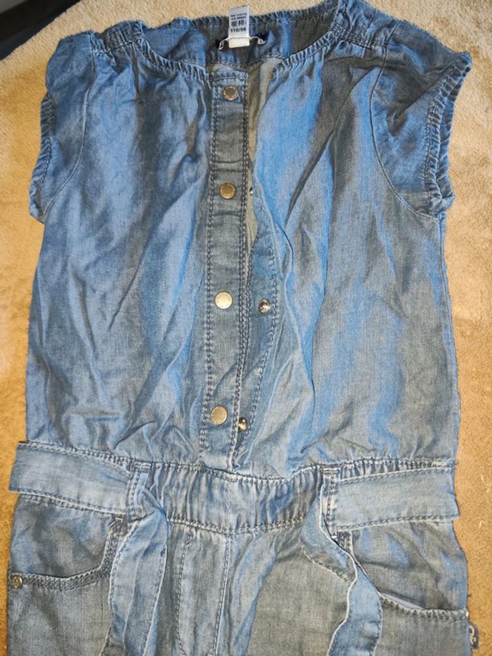 Combinaison neuve 5 ans - photo numéro 2