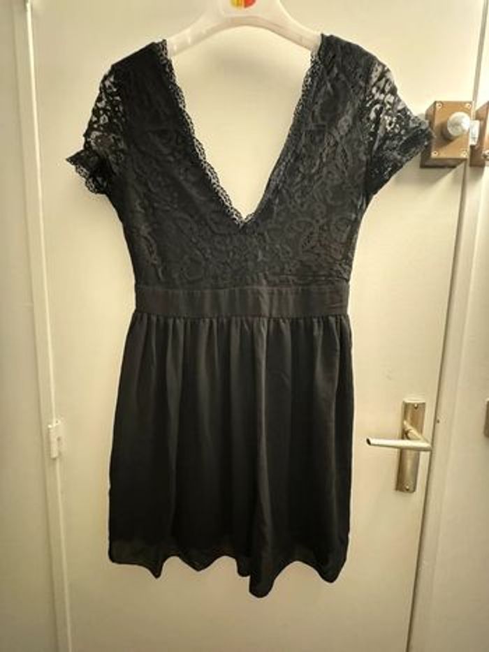 Robe noir