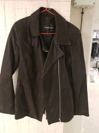 Blouson en cuir retourne taille 38-40