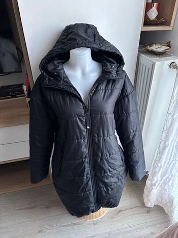 Doudoune longue noir Nike à capuche thermafit XS\S