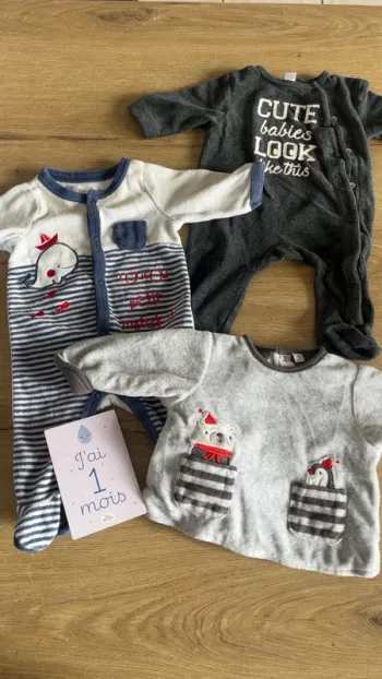 Pyjamas velours 1 mois