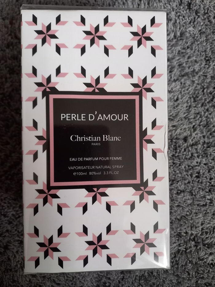 Parfum Christian Blanc (Perle d'amour) neufs 100mL