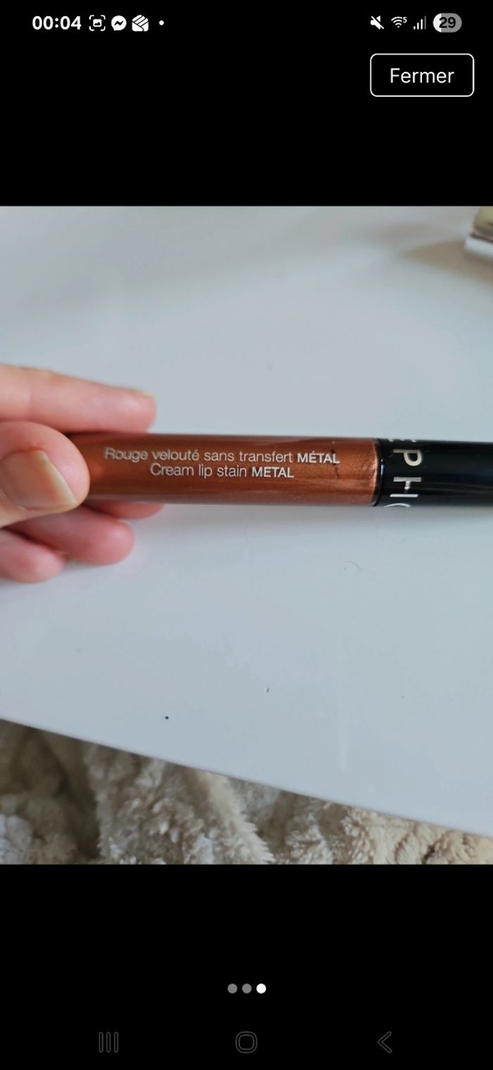 Rouge a lèvres - photo numéro 1