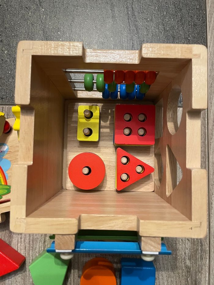 Cube d’activités en bois - photo numéro 2