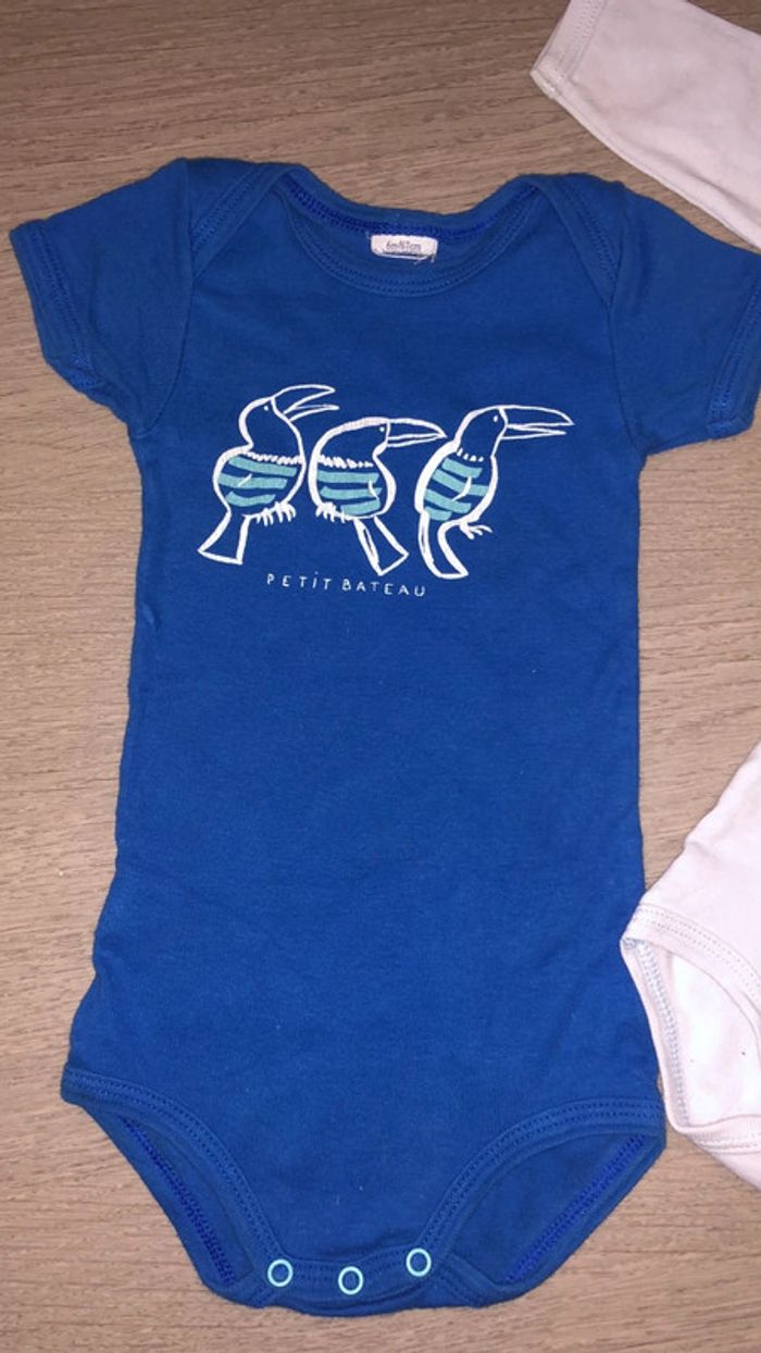 Bodys petit bateau et autres 6mois - photo numéro 6