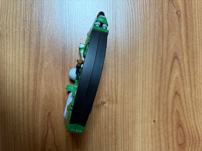 Figurine moto avec personnage Ben 10 omniverse - photo numéro 2