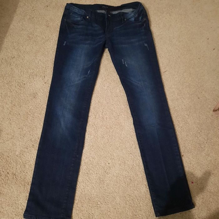 Jeans r display 42