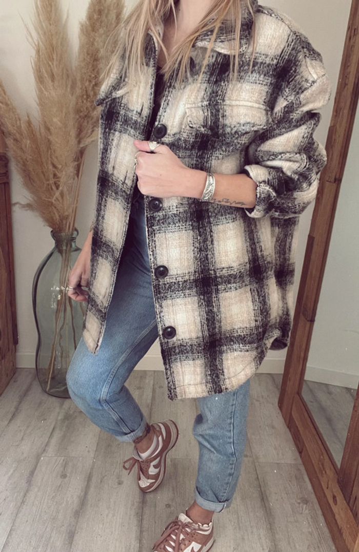 Veste manteau oversize à carreaux bershka - photo numéro 3