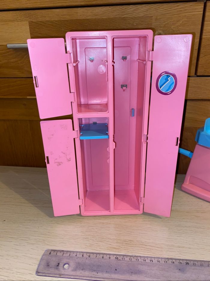 Barbie Mattel 1983 poupée gym salle sport gymnastique velo casier aérobic great shape - photo numéro 5